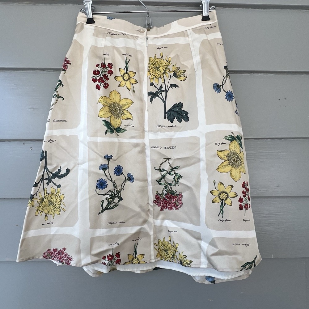 Banana Republic Silk Skirt Women 10 Knee Length Floral Office Spring Cottagecore - Picture 5 of 8